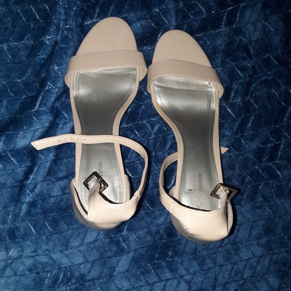 Beige heels